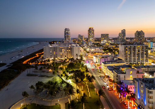 Understanding Miami’s Competitive Market: Tips and Strategies for Navigating the Fast-Paced Miami Real Estate Market as a First-Time Buyer